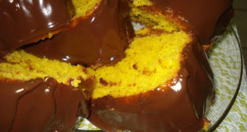 Bolo de Cenoura com Cobertura de Brigadeiro